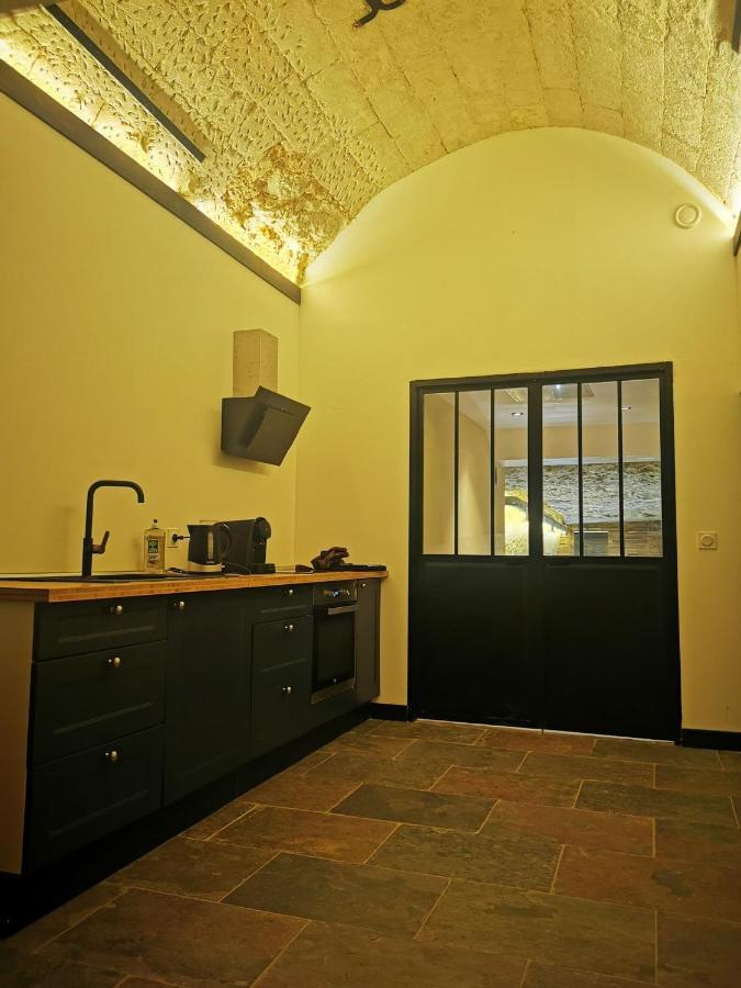 La Montrieuse, Chambre Individuelle Avec Sauna Et Baignoire Spa Naveil Kültér fotó