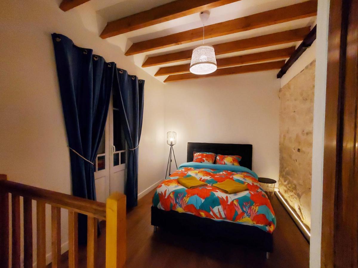La Montrieuse, Chambre Individuelle Avec Sauna Et Baignoire Spa Naveil Kültér fotó